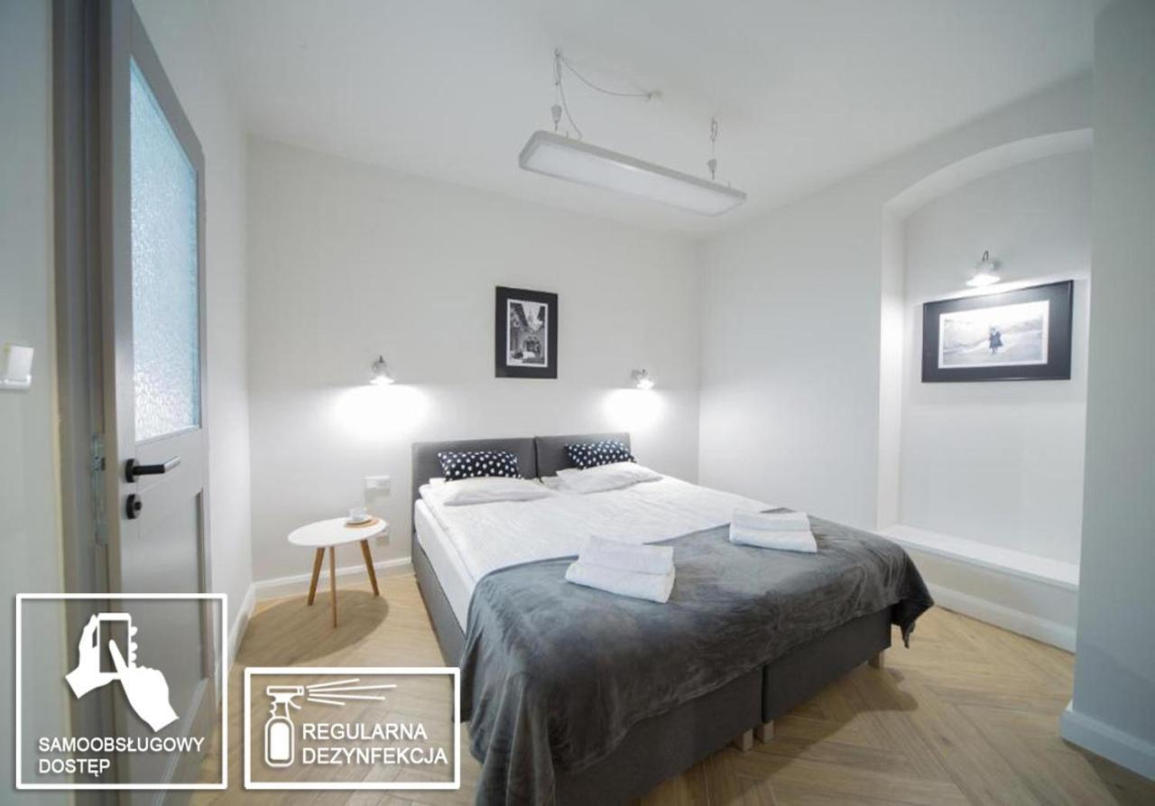 M5 Main Square Stylish One Bedroom Krakow Luaran gambar